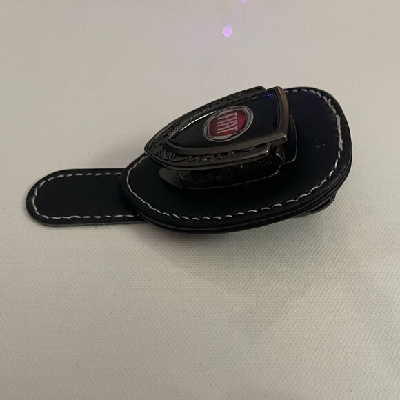 Fiat Sunglass Holder for Car with Logo Black PU Leather NWT - Picture 5 of 9